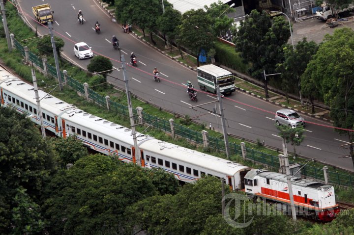 Kemenhub Kucurkan Subsidi Kereta Api