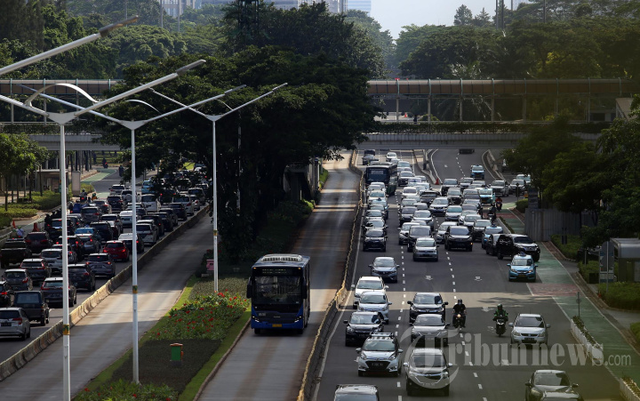 Kepadatan Kendaraan Saat Libur Akhir Pekan di Jakarta