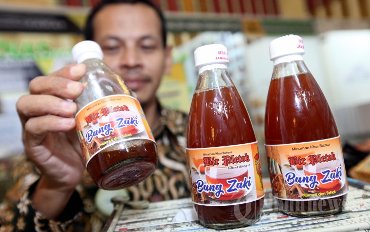 Kerajinan Bunga Plastik dan Bir Pletok Mitra Binaan Baznas