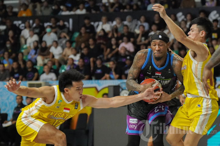 Kesatria Bengawan Solo Kalahkan Amatha Hangtuah 77-74