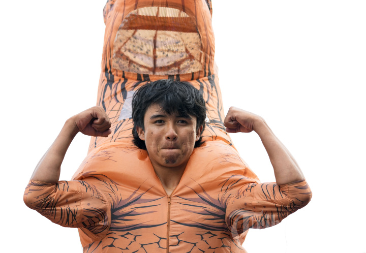 Keseruan Lomba Balap T-Rex di Amerika Serikat