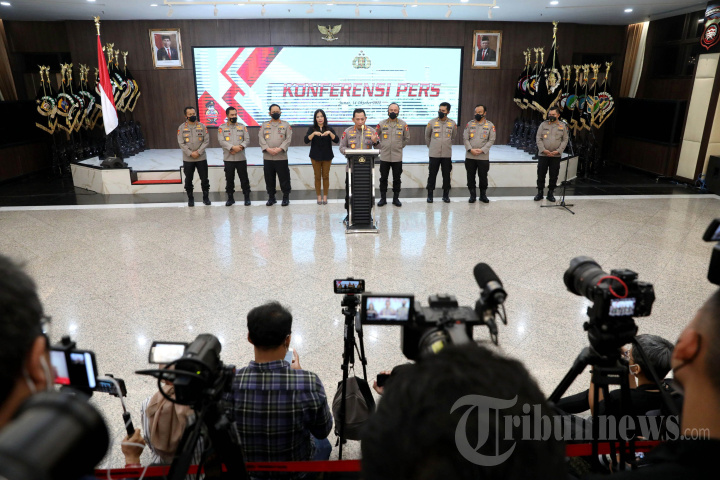 Keterangan Kapolri Terkait Penangkapan Irjen Pol Teddy Minahasa