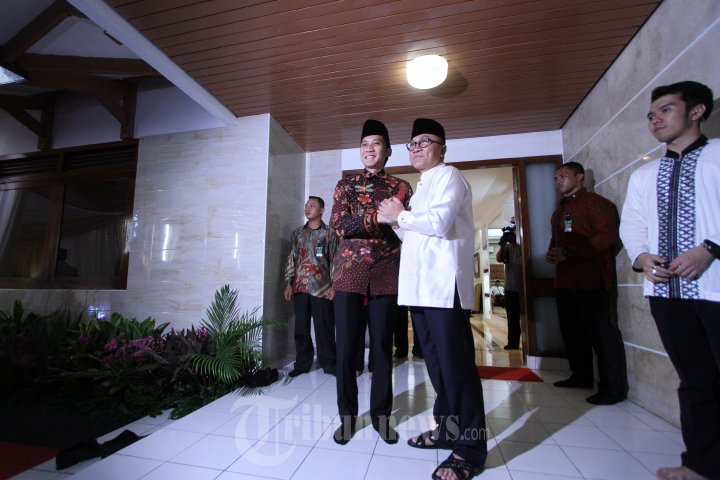 Ketua MPR Buka Bersama Dengan Presiden dan Pimpinan Partai