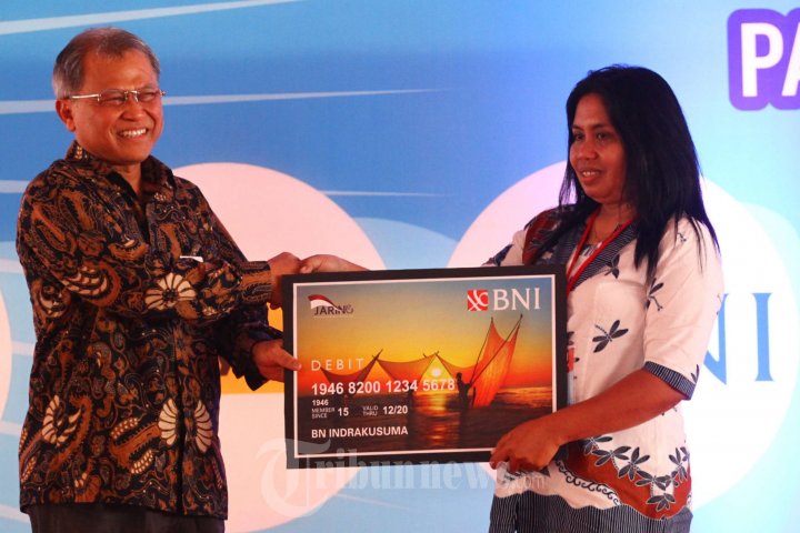Ketua OJK Memberi Sambutan Sosialisasi Program Jaring