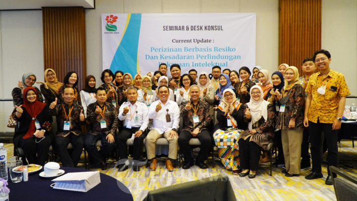 Ketua Perkosmi Jabar Michael Simon Buka Seminar dan Desk Konsul