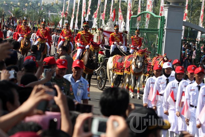 Kirab Bendera Pusaka HUT Ke-71 RI