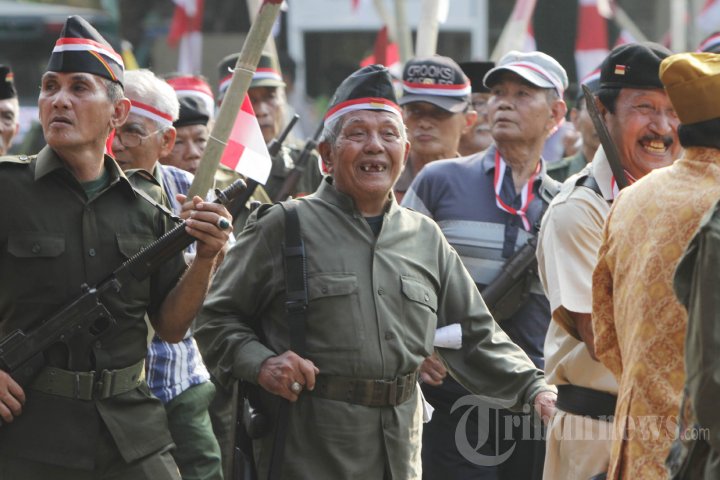 Kirab Hari Veteran Nasional