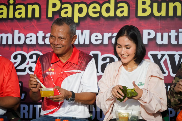Kodam Pattimura Pecahkan Rekor Dunia Muri Makan Papeda Terpanjang