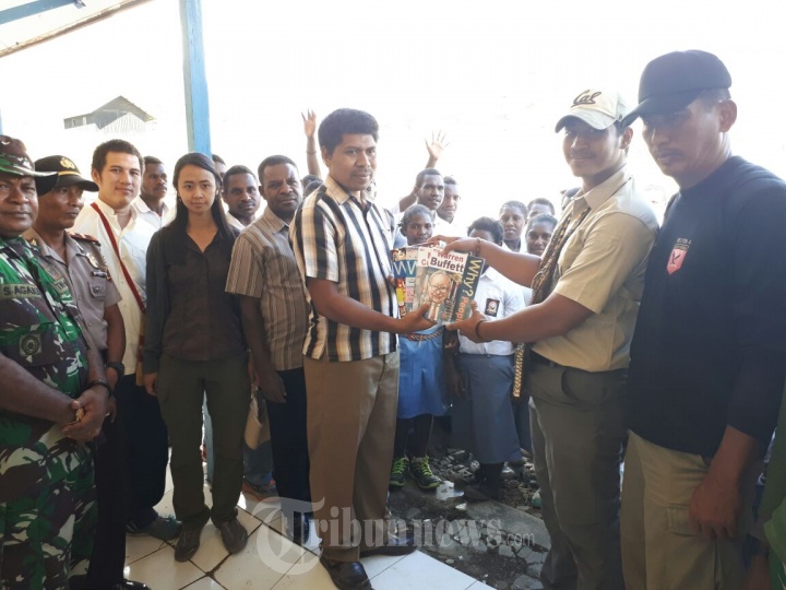 Kodam XVII/Cendrawasih Beri Bantuan Buku