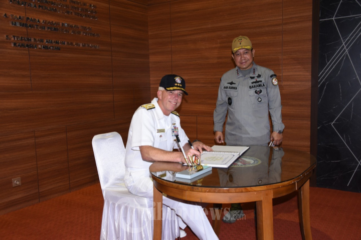Komandan US Navy 7th Fleet Kunjungi Markas Bakamla RI