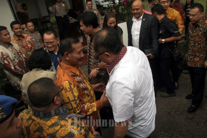 Komisi III Kunjungi Rumah Calon Kapolri Tunggal