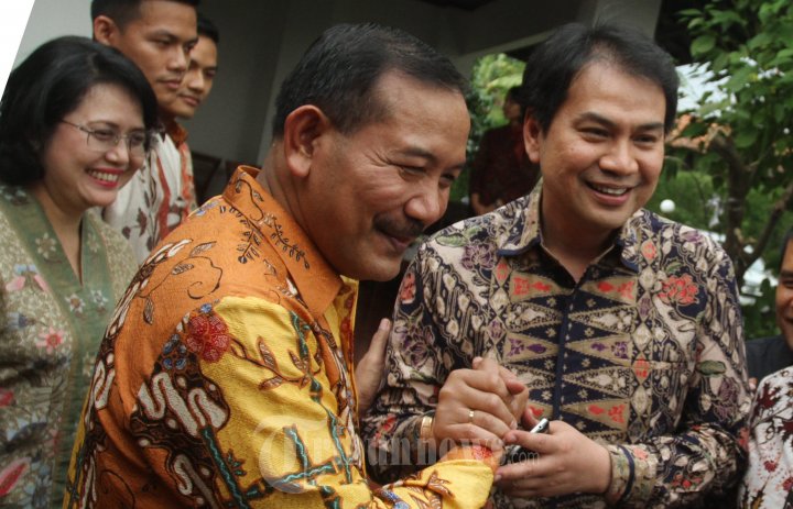 Komisi III Kunjungi Rumah Calon Kapolri Tunggal