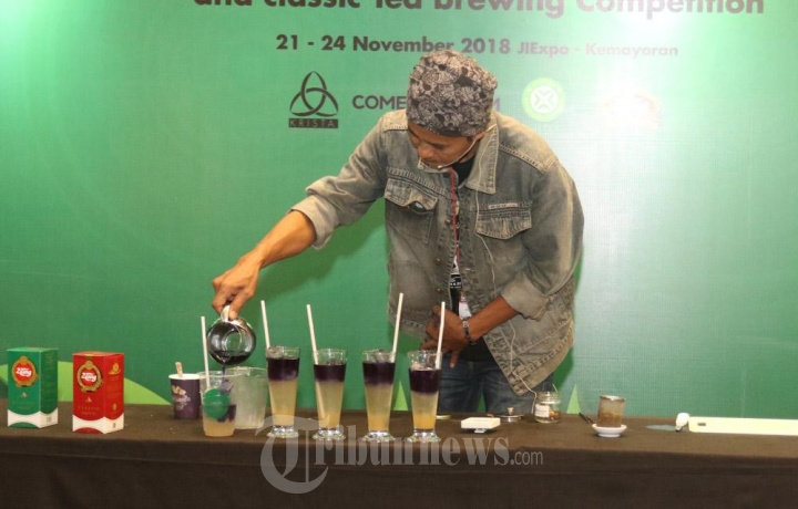 Kompetisi Menyeduh Teh Tea Mixologist