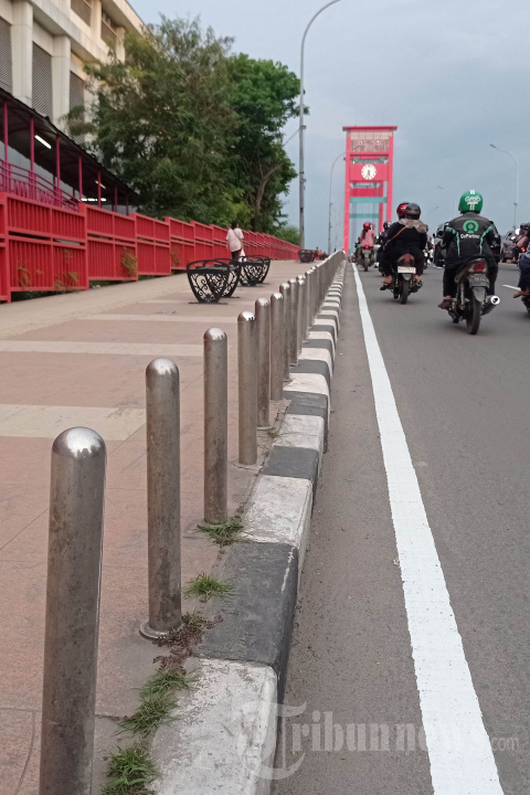 Kondisi Fasos Fasum di Jembatan di Kota Palembang