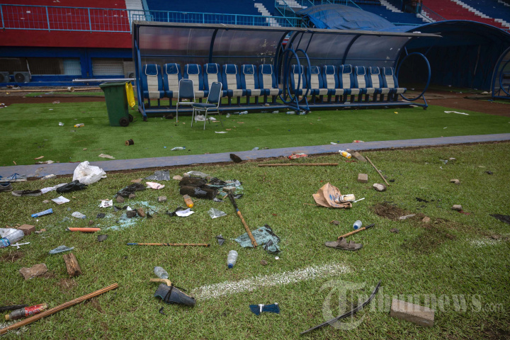 Kondisi Stadion Kanjuruhan Pasca Kerusuhan