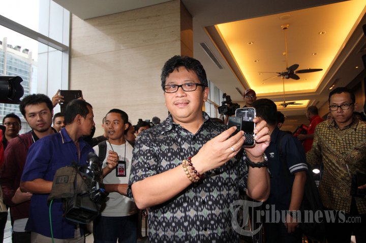 Hasto Kristiyanto Gelar Konpers Terkait Abraham Samad