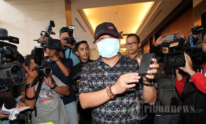 Hasto Kristiyanto Gelar Konpers Terkait Abraham Samad