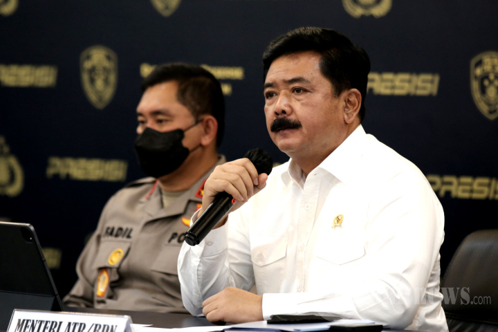 Konferensi Pers Kasus Mafia Tanah