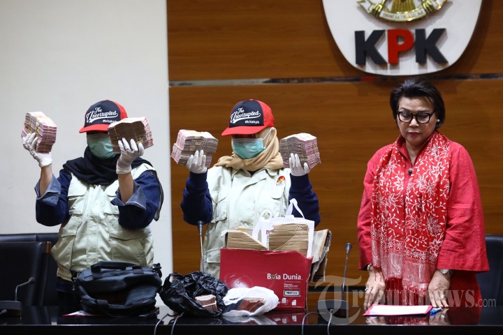 Konferensi Pers OTT Cianjur