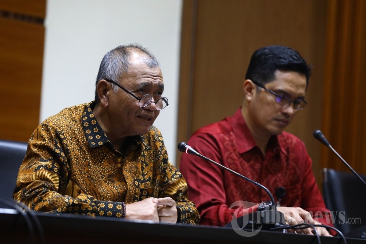 Konpers Pengembangan Suap DPRD Jambi