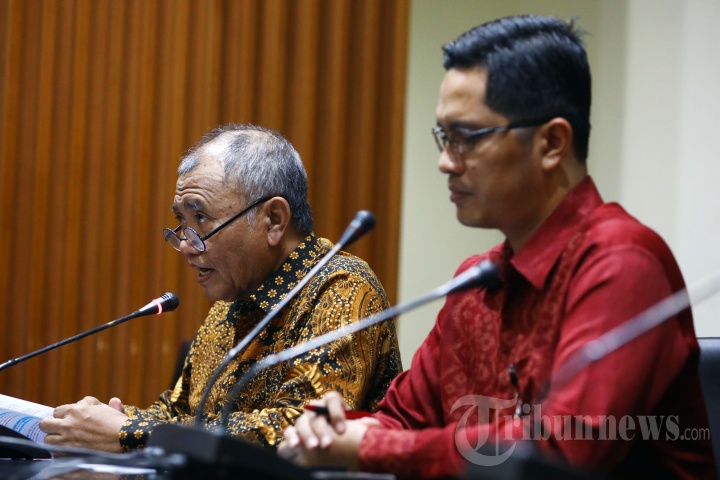 Konpers Pengembangan Suap DPRD Jambi