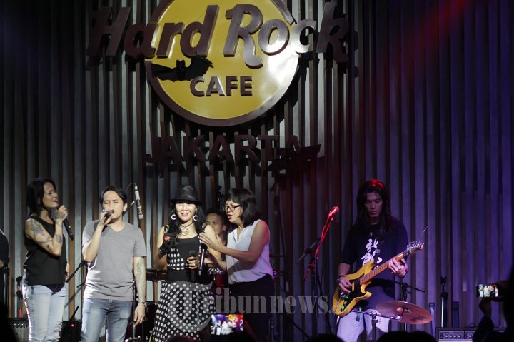 Konser Tribute To Koes Plus