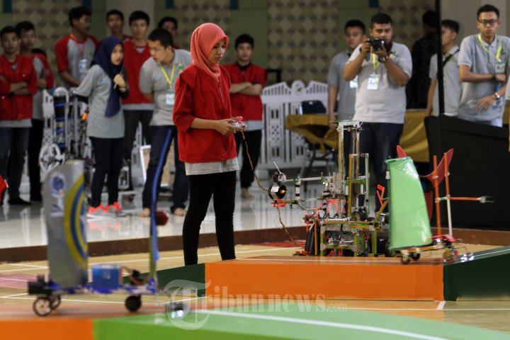 Kontes Robot Indonesia di PCR Pekanbaru
