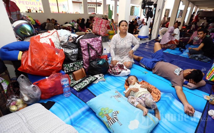 Korban Kebakaran Behil Mengungsi di Mesjid