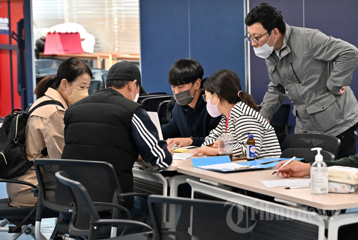 Korban Terus Bertambah, Duka Tragedi Halloween di Itaewon