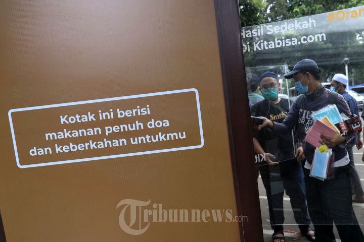 Kotak Amal Makanan Gratis Pandemi COVID-19