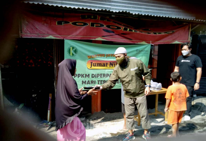 Kowantara Bersama RumaTani Berbagi di Jumat Nikmat