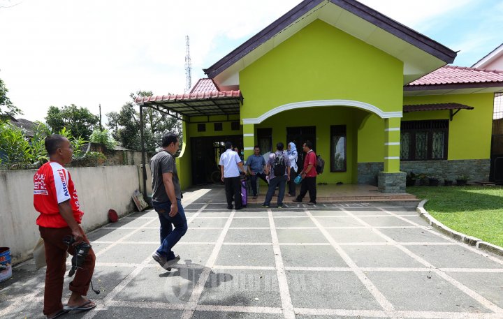 KPK Geledah Rumah Mantan Wakil Ketua DPRD Sumut