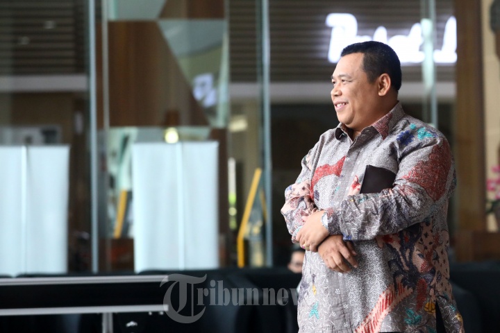 KPK Periksa Anggota DPR Fathan