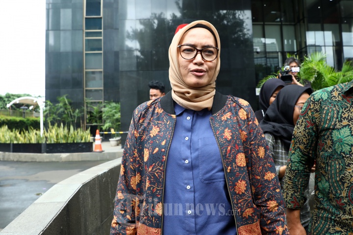 KPK Periksa Komisioner KPU Evi Novida Ginting