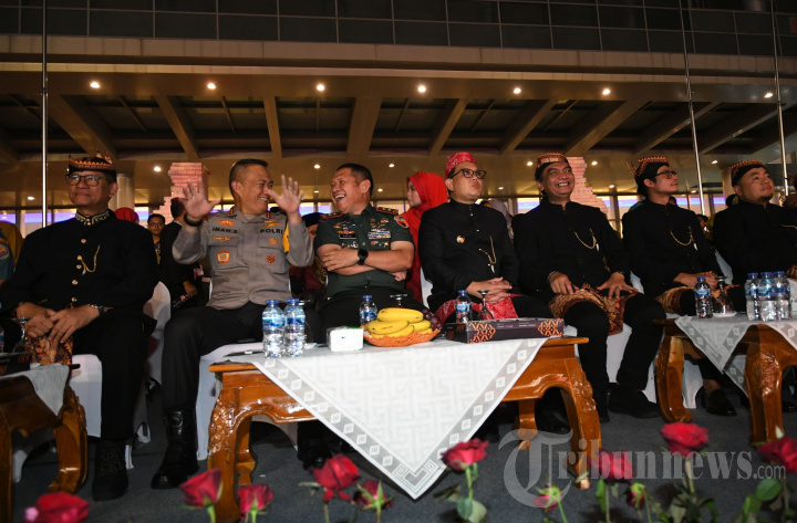 KPU Peluncuran Pilgub Jawa Timur 2024