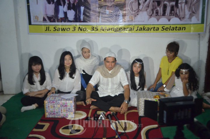 Krishna Mukti Buka Bersama Anak Yatim