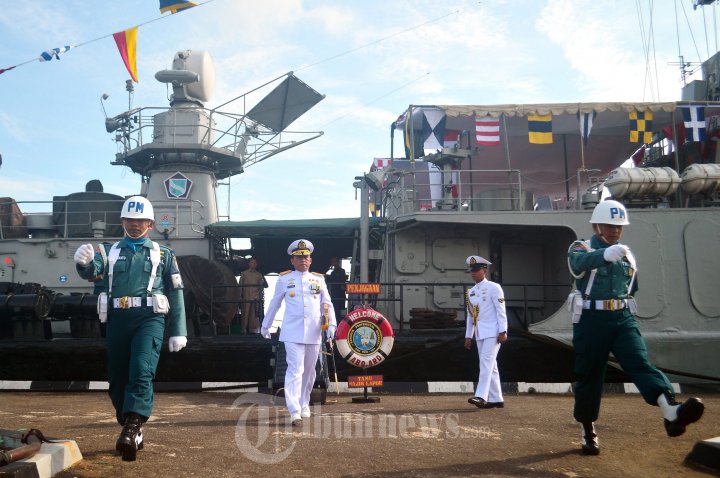 Laksamana TNI Heru Santoso Lakukan Tabur Bunga