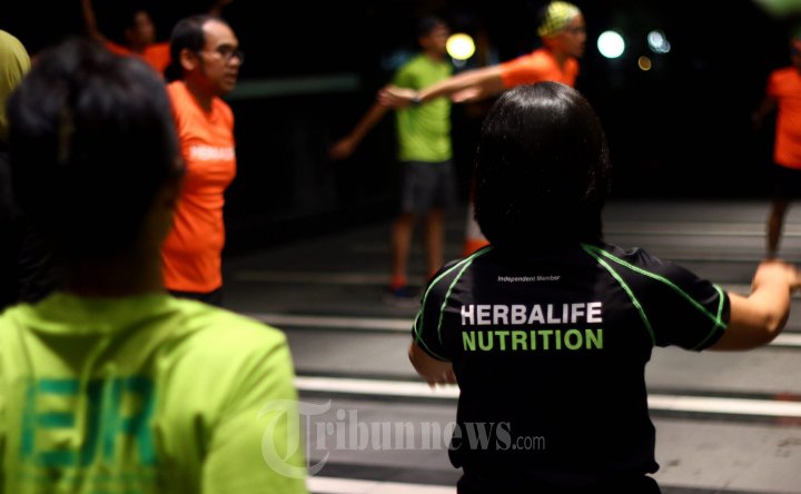 Latihan Jelang Lomba Lari Herbal Life Run 2015