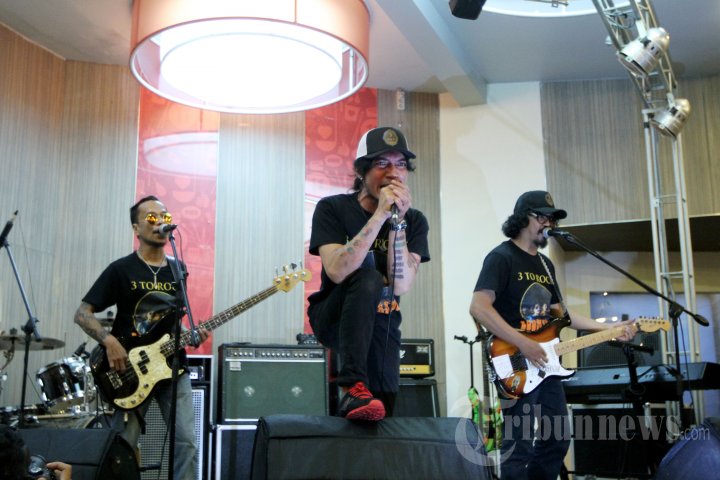Launching Album 3 To Rock