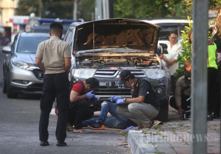 Polisi Lakukan Olah TKP Ledakan di Menteng Jakarta Pusat