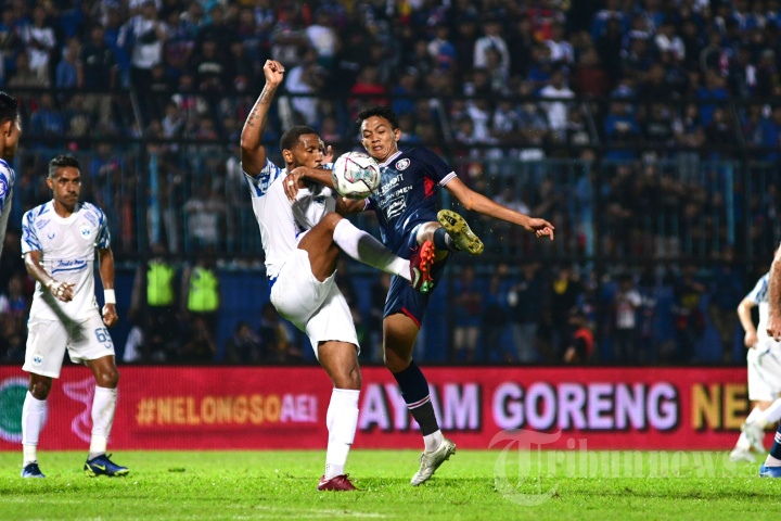 Liga 1 2022 : Arema FC Kalahkan PSIS Semarang