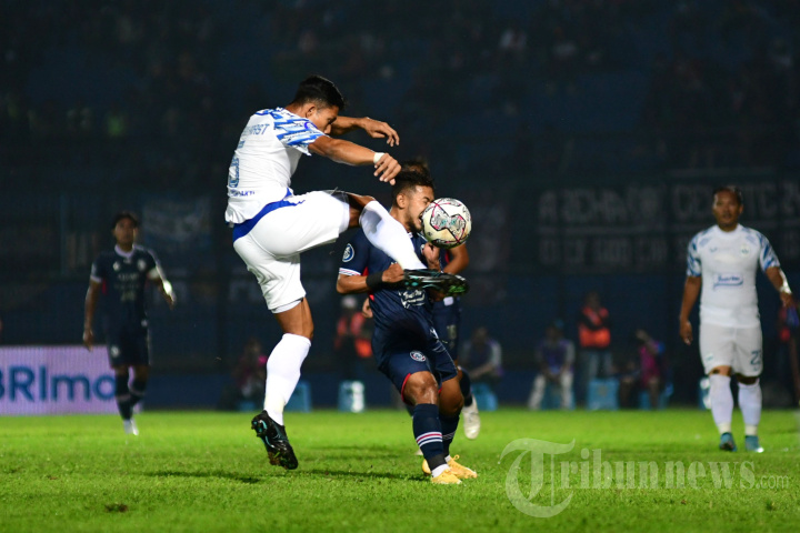 Liga 1 2022 : Arema FC Kalahkan PSIS Semarang