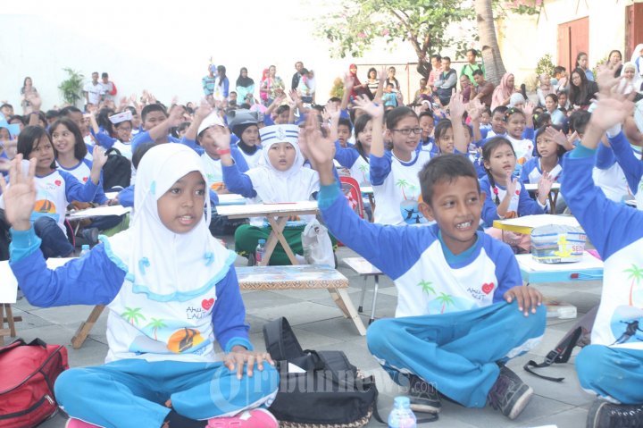 Lomba Menggambar Peringati Hari Anak 2016