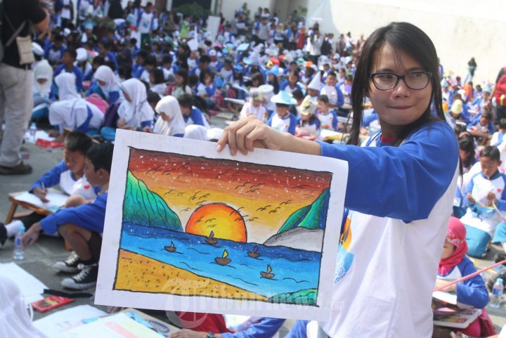 Lomba Menggambar Peringati Hari Anak 2016