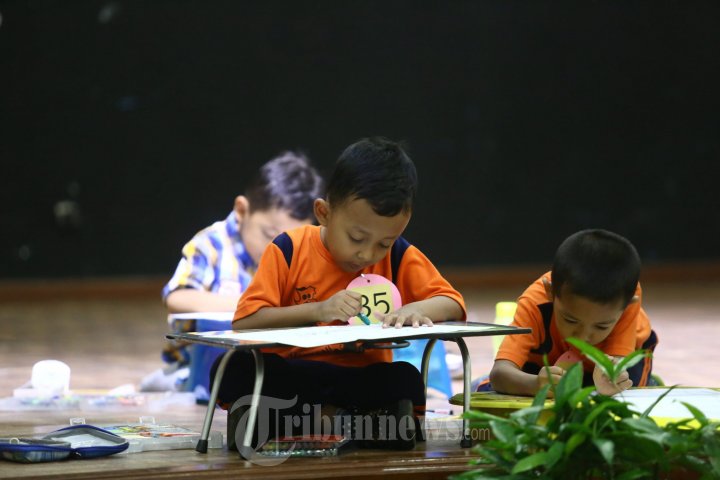 Lomba Menggambar Taman Kanak-Kanak