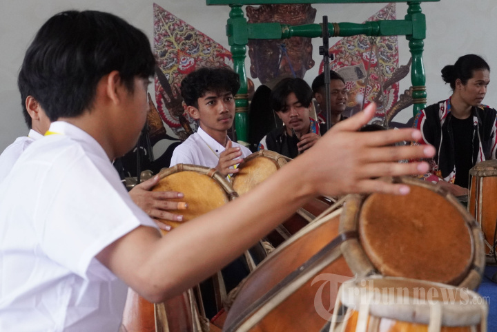 Lomba Rampak Kendang di Museum Sri Baduga