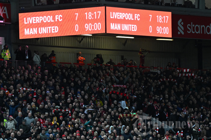Lumat MU, Liverpool Pesta Gol di Anfield