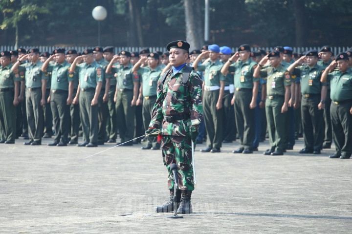 Mabes TNI Gelar Upacara Bendera Harkitnas ke-111
