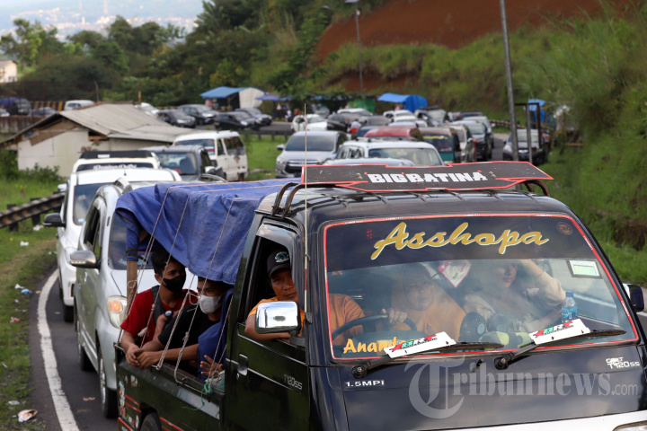 Macet Hingga 5 Kilometer di Lingkar Gentong Tasikmalaya