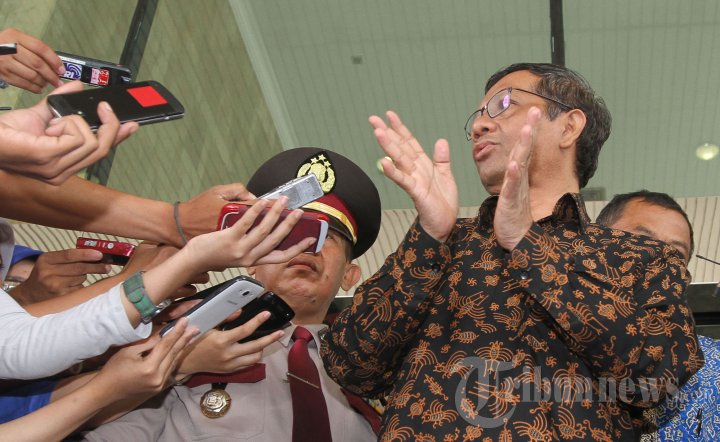 Mahfud MD Sambangi KPK